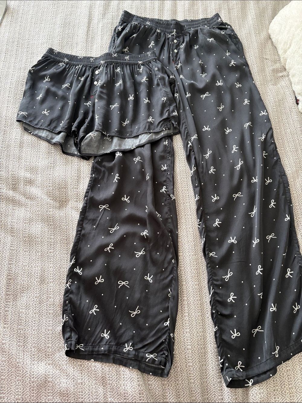 Black Bow Print Pajama Set - Shorts & Lounge Pants